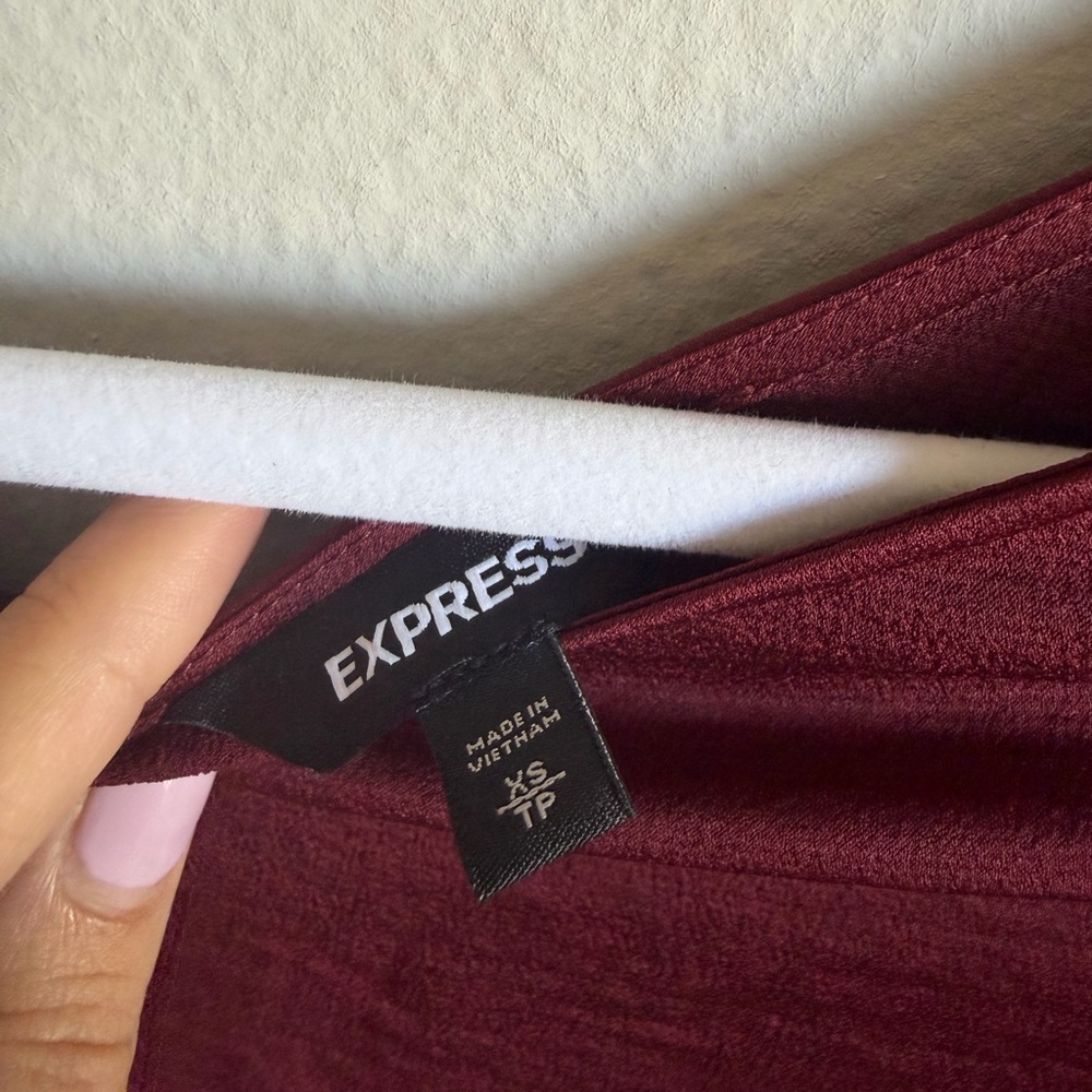 Express Deep Red Top XS - Picture 4 of 4